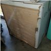 Image 4 : LIGHT FINISH BATHROOM CABINET WITH SINK
