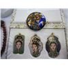 Image 2 : EASTERN JADE AND ENEMAL JEWELLERY