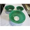 Image 1 : 3 GREEN PYREX MIXING BOWLS