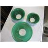 Image 2 : 3 GREEN PYREX MIXING BOWLS