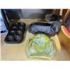 Image 2 : BUCKAROO SLOT MACHINE, ART GLASS DISH W/ VINTAGE MOLD AND TINS