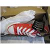 Image 2 : 2 PAIRS OF CHILDRENS CONVERSE - SIZE 10.5 US YOUTH
