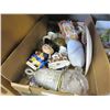 Image 1 : TRAY LOT OF COLLECTIBLE TOBY JUG ETC