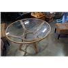 Image 2 : ROUND RATTAN GLASS TOP PATIO TABLE W/ 4 CHAIRS