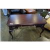 Image 1 : MAHOGANY FINISH WRITING DESK