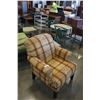 Image 1 : MODERN ARM CHAIR