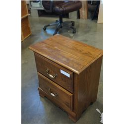 OAK 2-DRAWER END TABLE