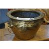 Image 1 : EASTERN BRASS PLANTER