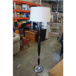 PAIR OF MODERN FLOOR LAMPS W/ SHADES