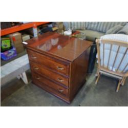 3-DRAWER MAHOGANY FINISH DRESSER