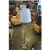 Image 1 : MODERN CHROME FLOOR LAMP