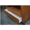 Image 3 : ROLLING MAPLE STAND