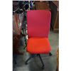 Image 1 : RED UPHOLSTERED OFFICE CHAIR