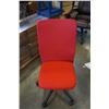 Image 2 : RED UPHOLSTERED OFFICE CHAIR