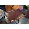 Image 3 : 2 BUTLER TRAYS ON STANDS