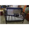 Image 1 : GRACO MASON CONVERTIBLE CHILDS BED AND BABY CARRIER