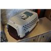 Image 3 : LEOPARD PRINT CAT TREE AND PET CARRIER