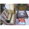 Image 1 : BOX AND BINDER OF SPORTS CARDS