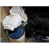 Image 3 : LOT OF HEATER BLANKETS, MASSAGE CUSHION, AND CURTAINS