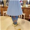 Image 1 : BLUE FLOWER TABLE LAMP
