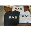 Image 1 : 3 NEW SWEATERS