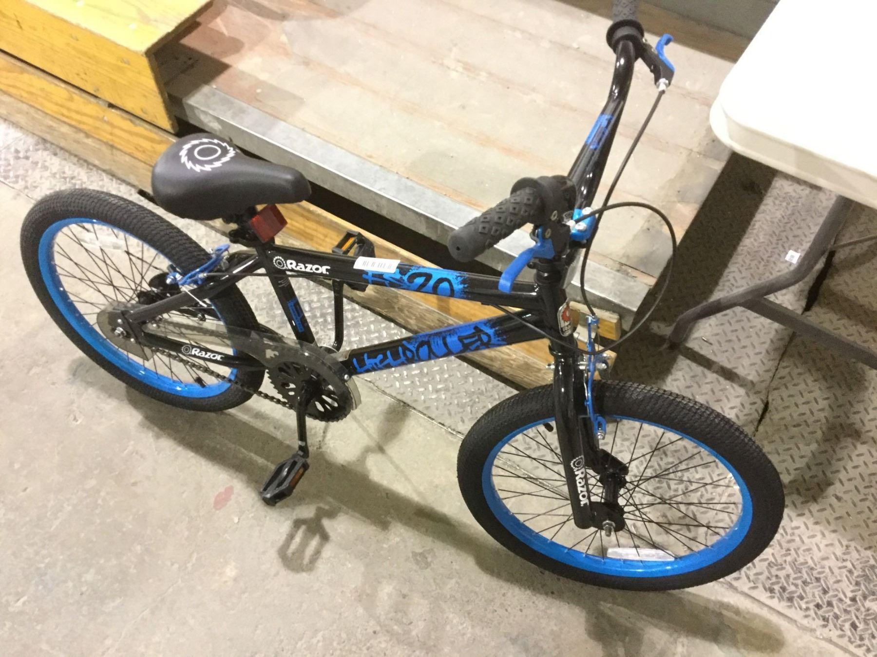 mountain bike clothes for mens