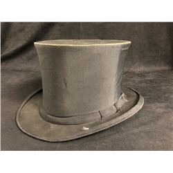 VINTAGE WEBER & HEILBRONER TOP HAT