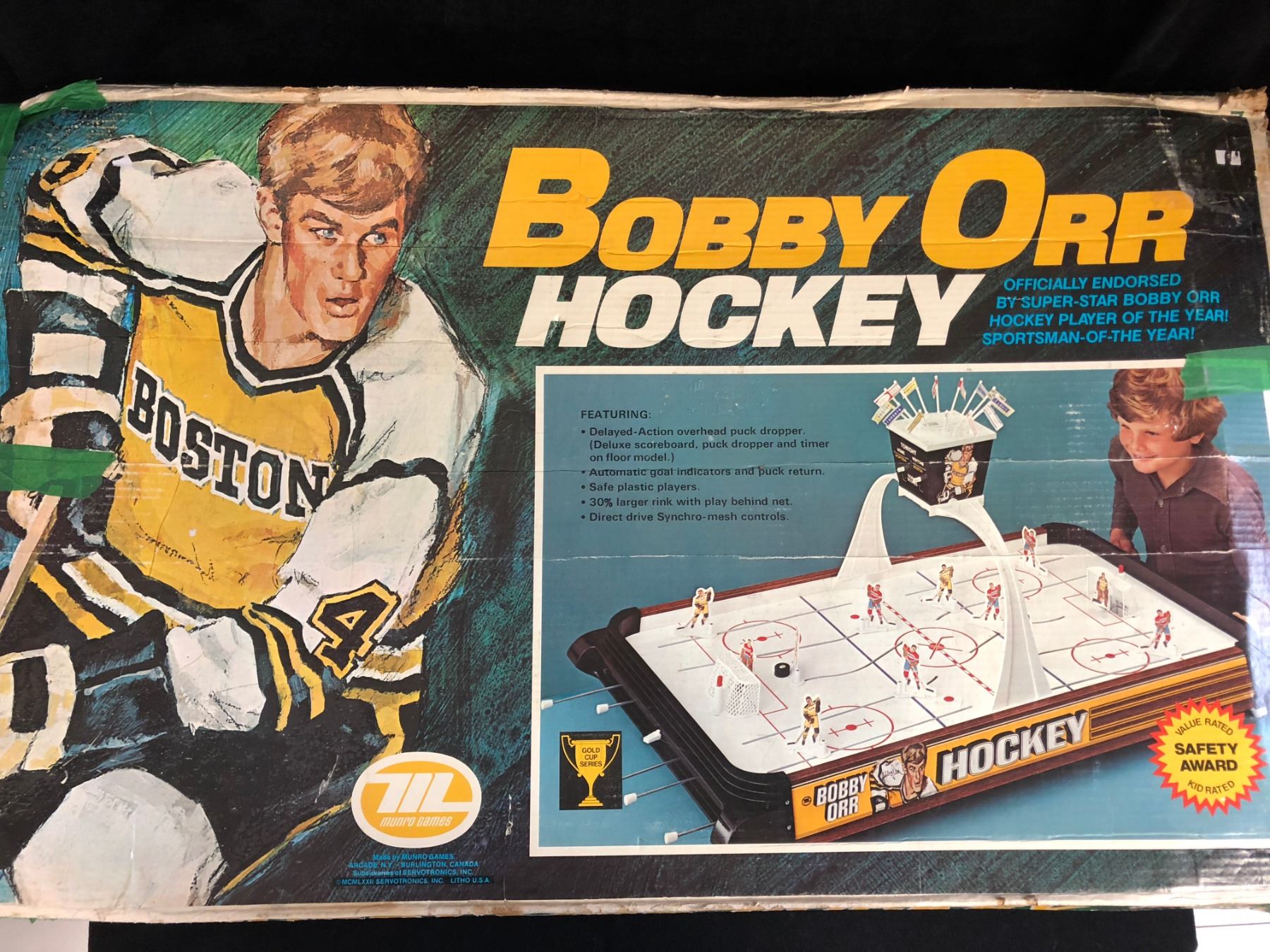 Bobby Orr Munro Gold Cup Hockey Game Table Top Hockey Game (1973) W/ BOX