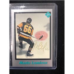 MARIO LEMIEUX SIGNED HOCKEY CARD