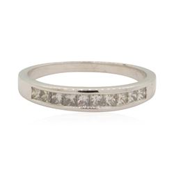 0.4 ctw Diamond Ring - 14KT White Gold