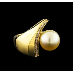 Pearl and Diamond Ring - 14KT Yellow Gold