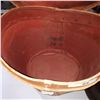 Image 2 : VINTAGE LEATHER HAT BOX WITH HAT