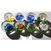 Image 1 : 8 ART GLASS PAPERWEIGHTS