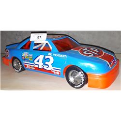 VINTAGE #43 RICHARD PETTY NASCAR PLASTIC CAR