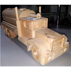 CUSTOM WOOD TANKER TRUCK MODEL