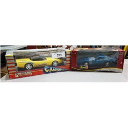 REVELL DIE CAST CORVETTE ZR-1 COUPE & SUPREME CABRIOLET CORVETTE MODEL CAR