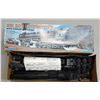 Image 2 : 2 COLLECTIBLE MODEL KITS