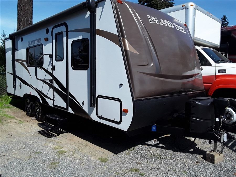 0B - 2014 R-Vision Trail-Lite Trek 242BH