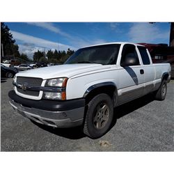 G5 --  2005 CHEVROLET SILVERADO , White , 253785  KM's