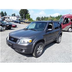 M3 --  2005 FORD ESCAPE , Grey , 196393  KM's