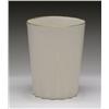 Image 1 : IRISH BELLEEK TUMBLER