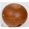 Image 5 : 68) MARY BORGSTROM SPHERICAL VASE SIGNED, HAND