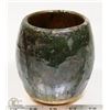 Image 1 : 54) GREEN POT UNSIGNED ATTRIBUTED TO MARY
