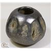 Image 3 : 60) MARY BORGSTROM UNSIGNED STONE POLISHED POT