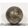Image 1 : 74) MARY BORGSTROM GLAZED CERAMIC SPHERE