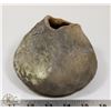 Image 2 : 47) PRIMITIVE STYLE POT UNSIGNED,