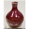 Image 1 : 13) CERAMIC VASE, RED SPECKLE GLAZE, SIGNED &