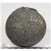 Image 3 : 67) PRIMITIVE POT TEXTURED GLAZE, CRACKS FROM