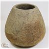 Image 2 : 35) MARY BORGSTROM SAND FINISHED PRIMITIVE POT