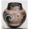 Image 3 : 111) VINTAGE INDIGENOUS MADE POT, HAND PAINTED